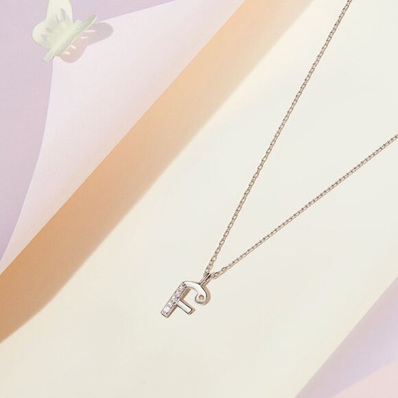 SHEGRACE 925 Sterling Silver Initial Letter F Pendant Necklace W Cubic Zirconia - Picture 4 of 5